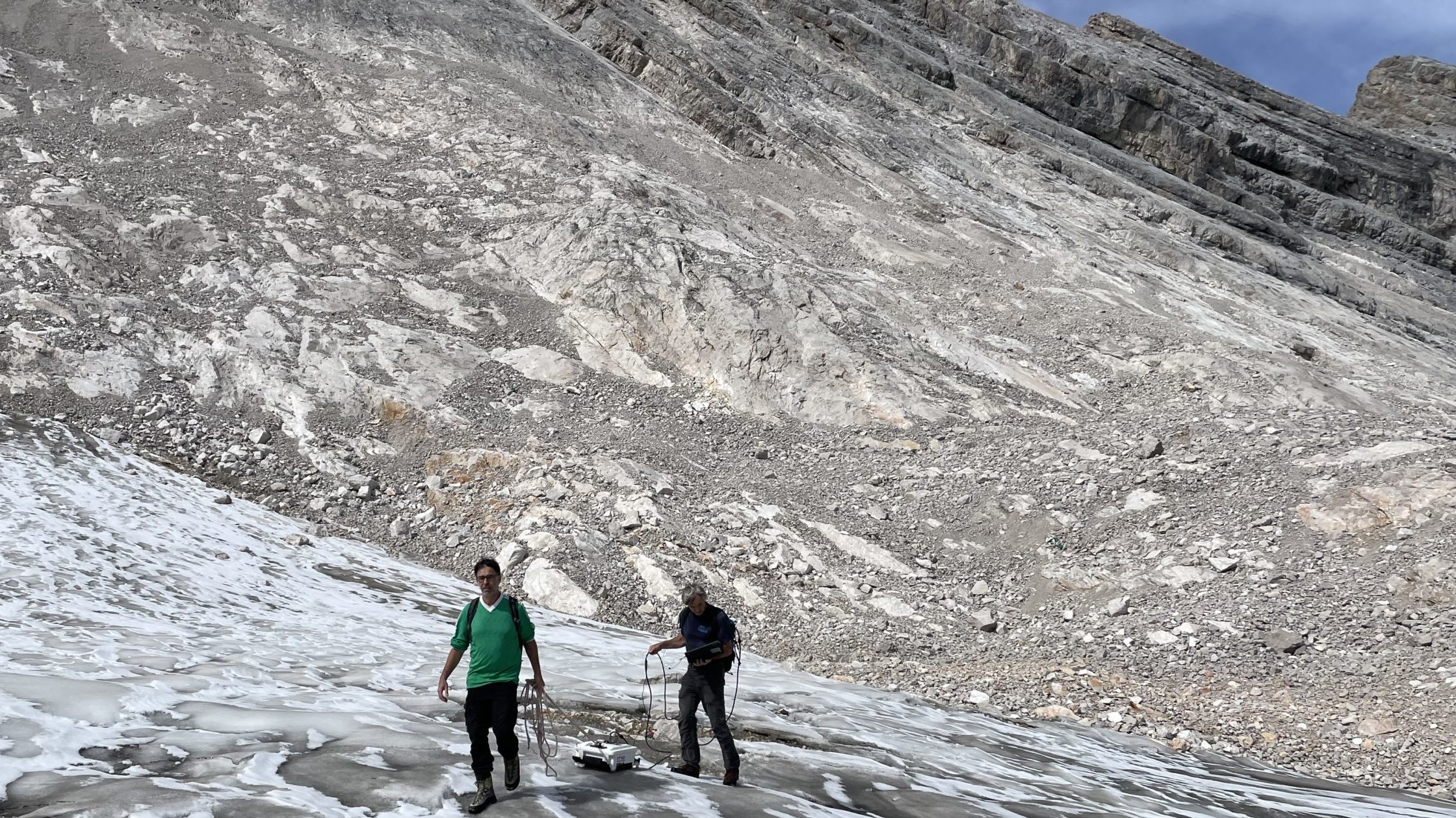 Der Südliche Schneeferner auf der Zugspitze hat seinen Status als Gletscher verloren.